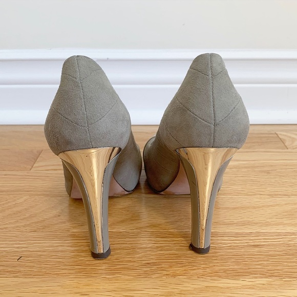 BCBG grey suede heels pumps - Picture 4 of 12